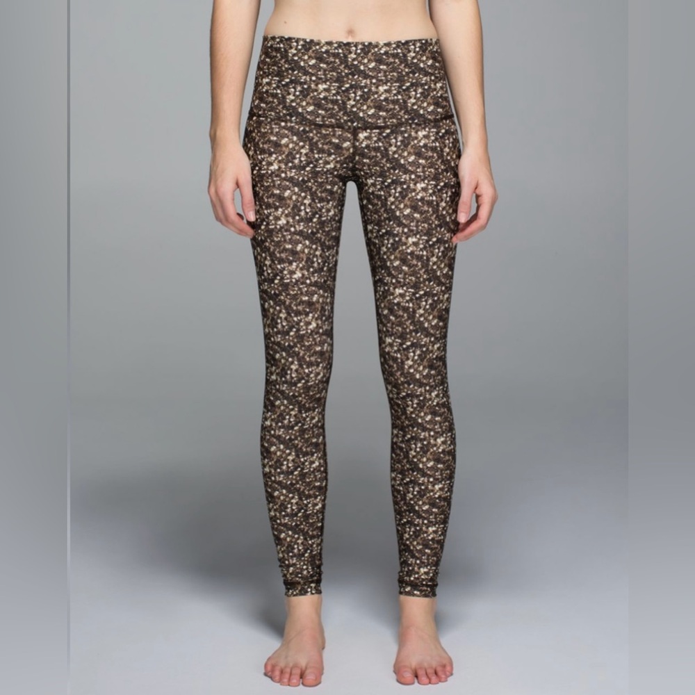 Lululemon Shine Tight (Roll Down) Shimmy Shimmer Multi, size 4